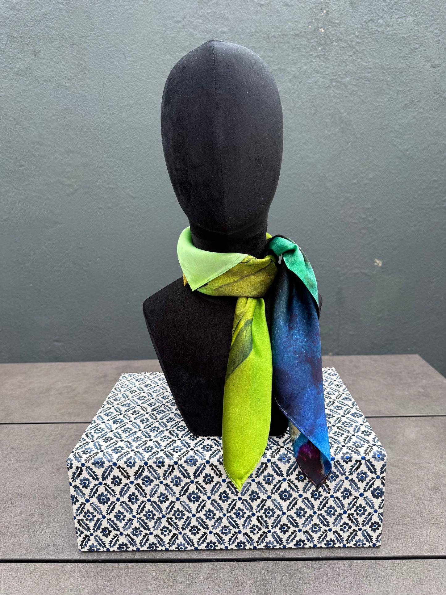 Product-Silk Scarf-Small Square 65x65cm-Peacock Plume