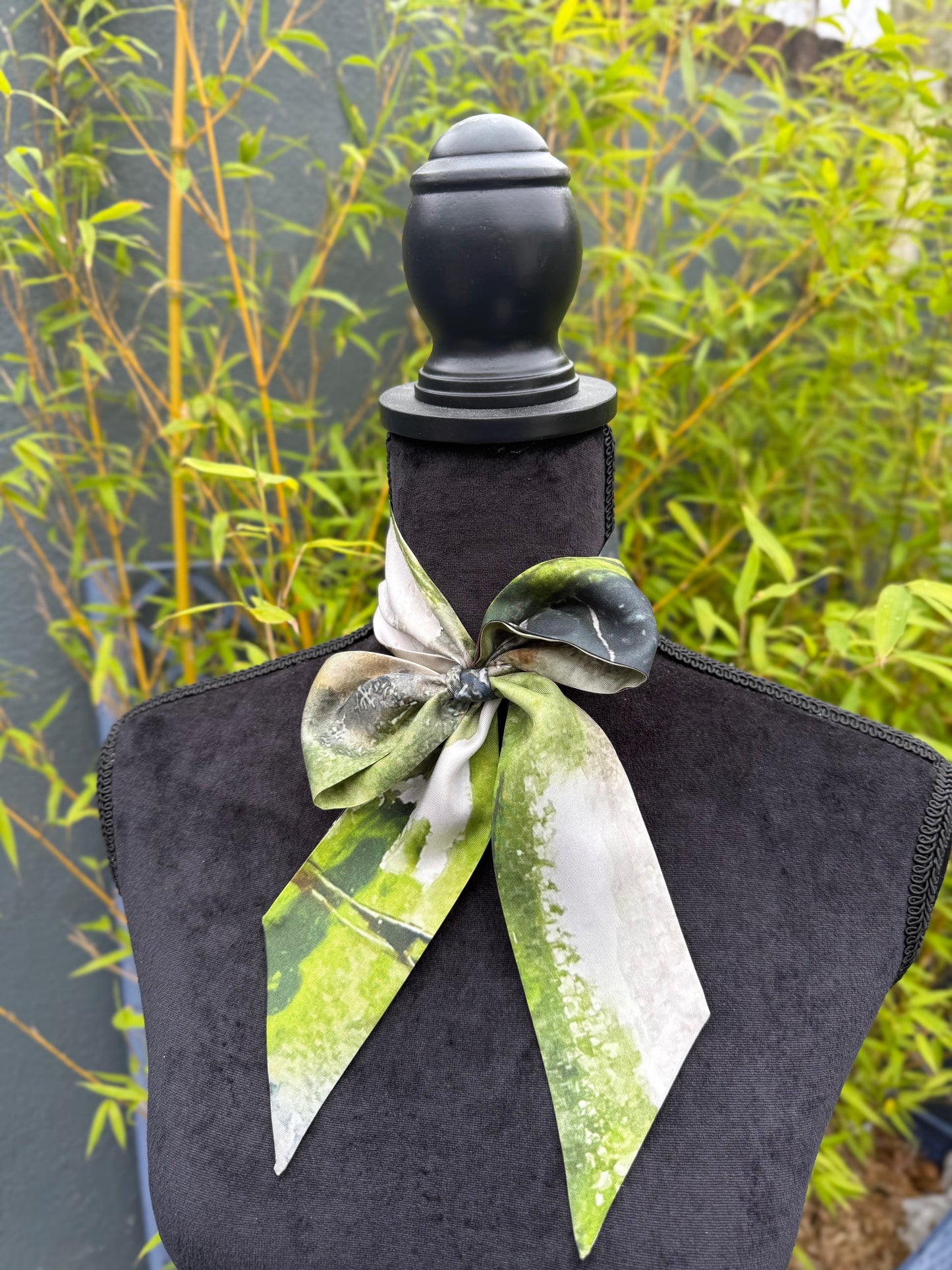 Product-Silk Twilly- The Phoenix Park