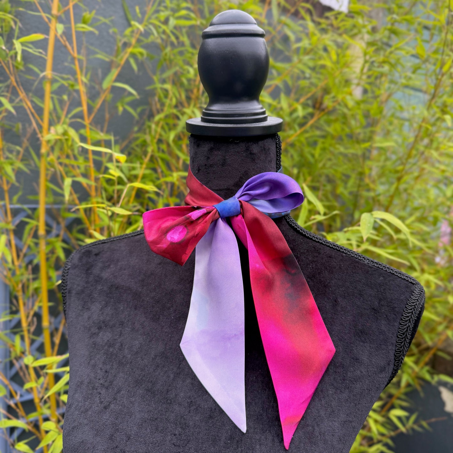 Product-Silk Twilly- Shine Bright